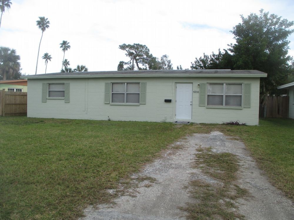 Primary Photo - SHORE ACRES-GREAT LOCATION NEAR 4TH ST N