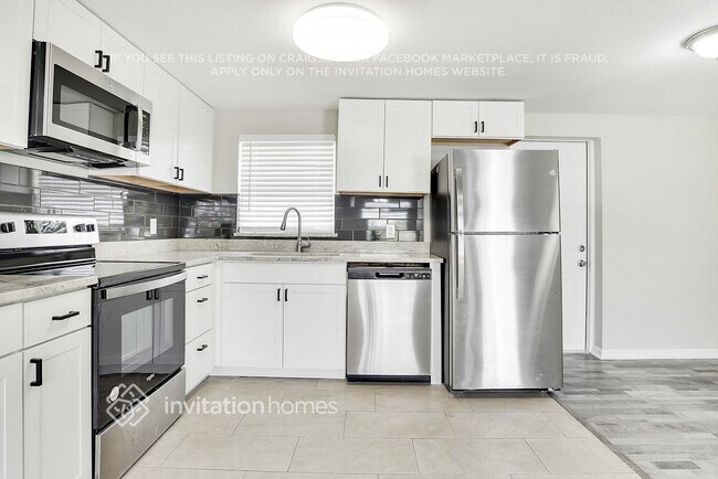 Foto del edificio - 201 Spring Lake Cir