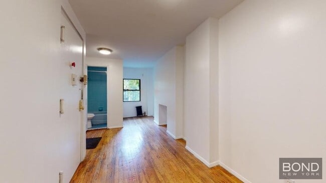 Foto del edificio - 0 bedroom in Manhattan NY 10003