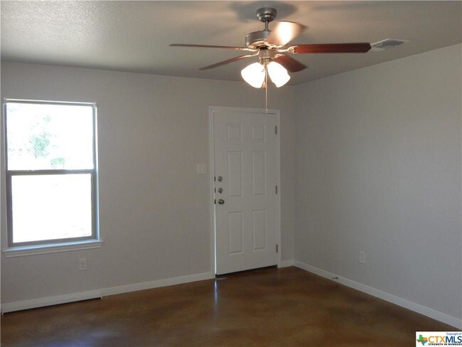 Building Photo - 1811 Indian Trail