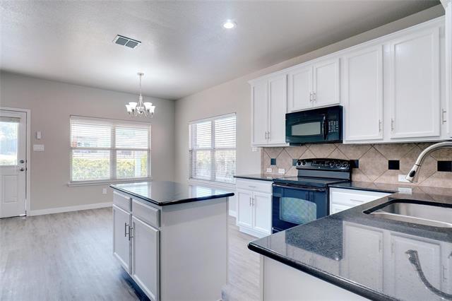 Building Photo - 15745 Landing Creek Ln