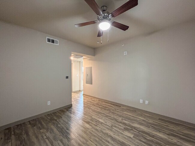 Foto del edificio - Live Oak Apartments