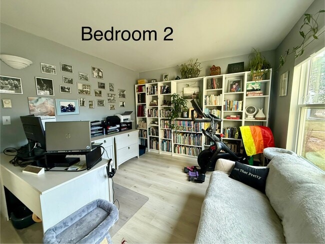 Building Photo - 1300 W Stuart St