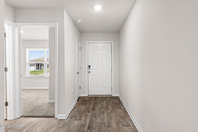 Building Photo - 5816 Viking Wy