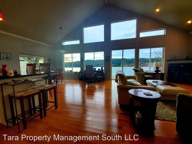Building Photo - 3 br, 2 bath House - 5180 Bayview Road