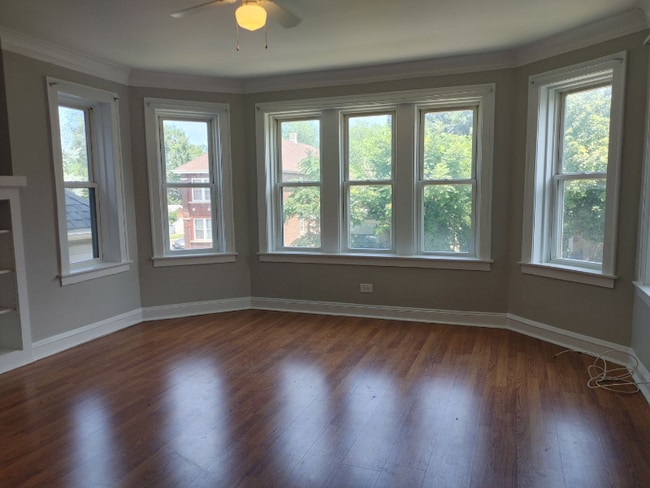Foto del edificio - 8408 S Kingston Ave