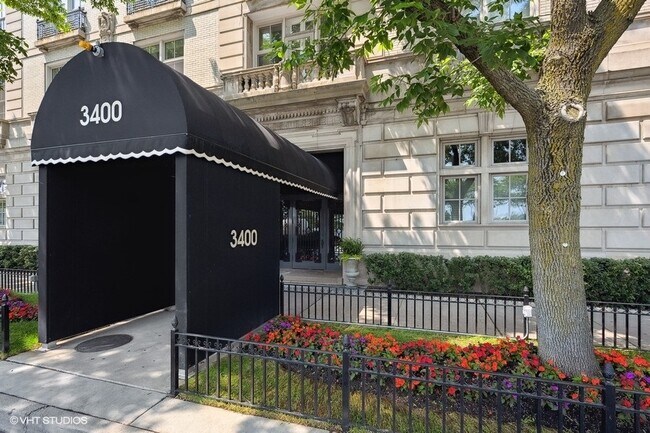 Foto del edificio - 3400 N Lake Shore Dr