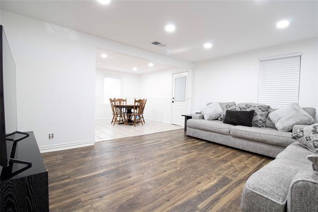 Primary Photo - 3239 Bewley St