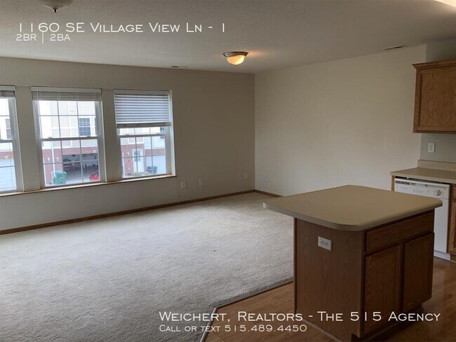 Building Photo - 1160 SE Village View Ln