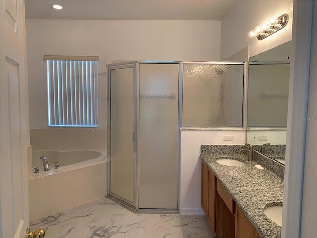 Building Photo - 3628 Weatherfield Dr