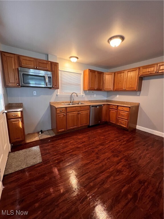 Building Photo - 2110 Cherry Hill Ave