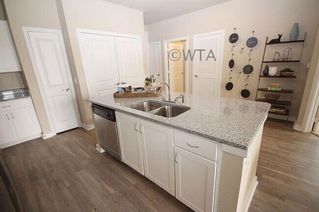 Foto del edificio - 1 bedroom in KYLE TX 78640