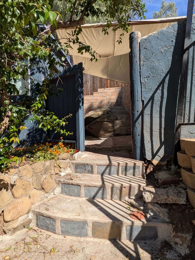 Building Photo - 9401 Notre Dame Ave