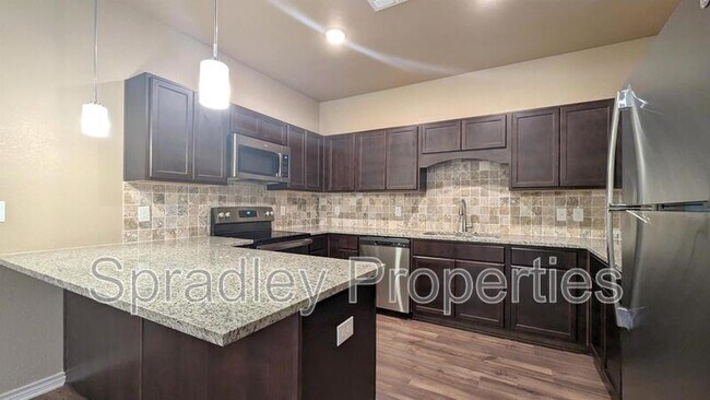 Building Photo - 1054 Hibiscus Dr