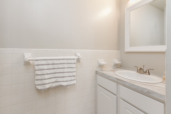 Building Photo - Brighton Village