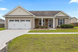 Building Photo - 212 Riverstone Ct