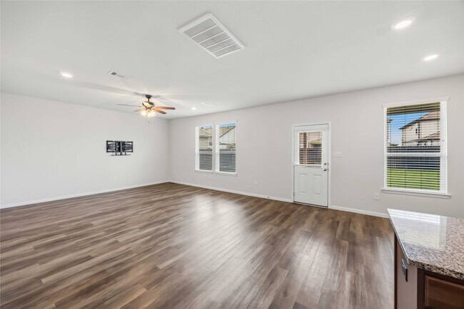 Foto del edificio - 23834 Thistle Spud Ln