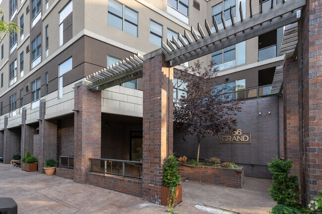 Entrance - 456 Grand