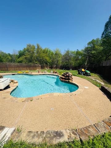 Foto del edificio - 1114 Wildflower Ln