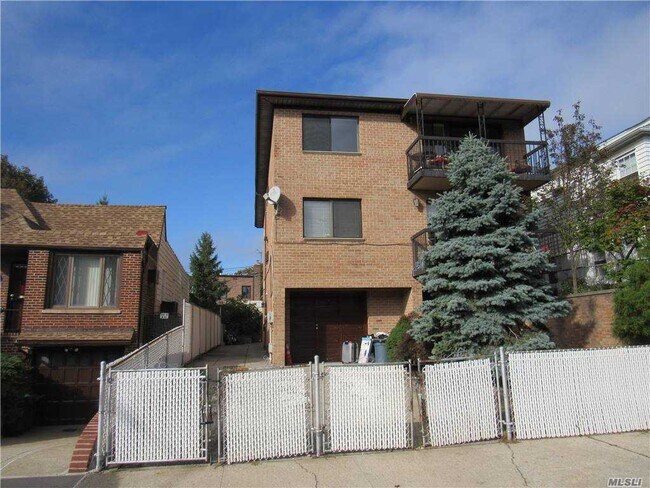 Building Photo - 85-87-87 67th Ave