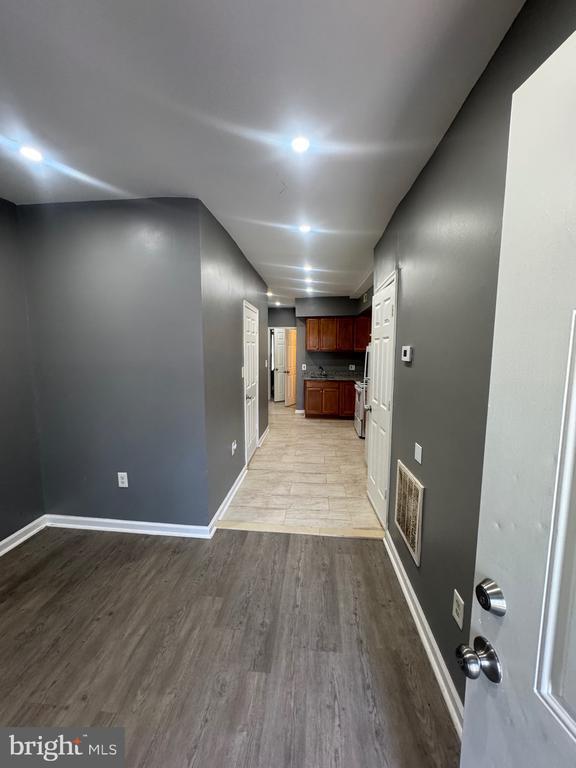 Foto del edificio - 1108 N Bond St