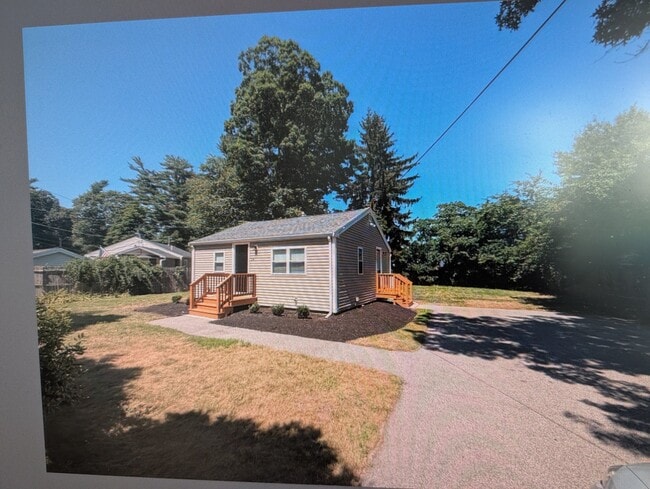 Building Photo - 19 Birch Terrace