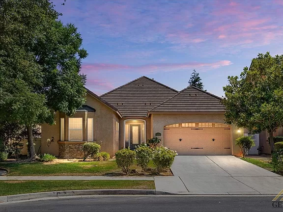 Primary Photo - 14609 Trumpetvine Pl