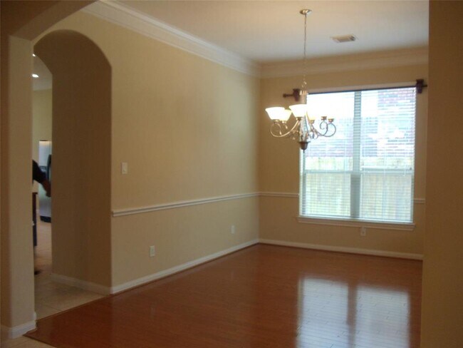 Building Photo - 2510 Cambria Ct