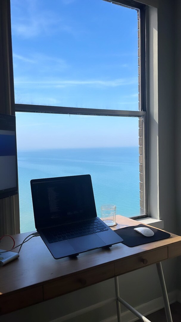 Foto del edificio - 6157 N Sheridan Rd