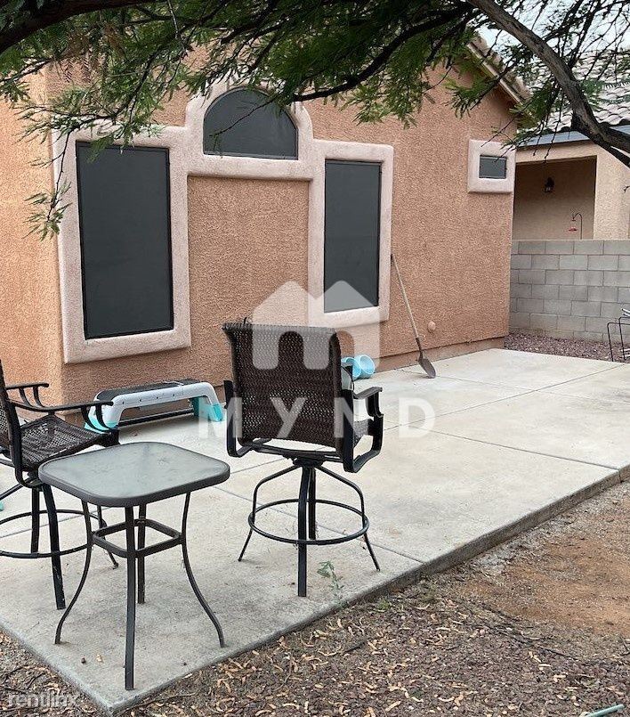 Building Photo - 4 br, 2 bath House - 347 E Camino Limon Verde