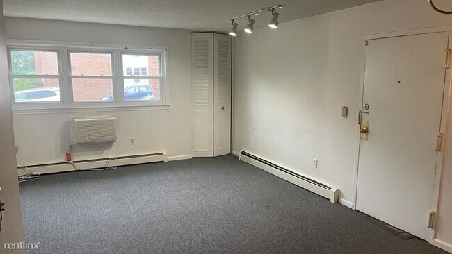 Foto del edificio - 2 br, 1.5 bath Condo - East Meadow Condomi...