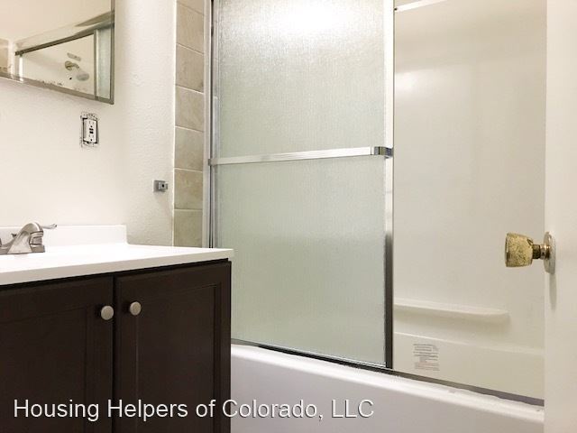 Building Photo - 3 br, 1 bath House - 740 30th Street