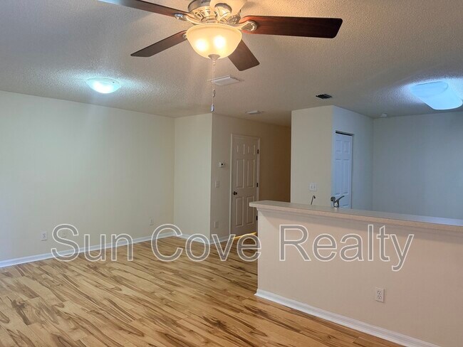 Foto del edificio - 4215 Winding River Way