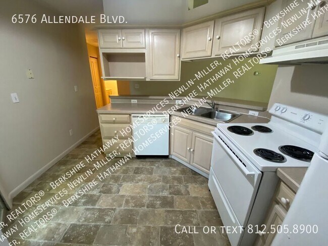 Foto del edificio - 2 Bedroom Garden Home - Allendale Boulevar...