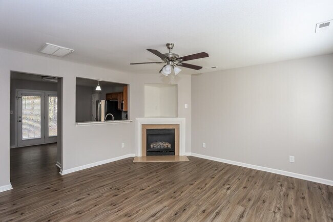Building Photo - 642 Tribune Dr