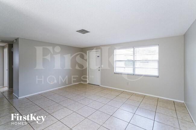 Foto del edificio - 3101 Birch Ct