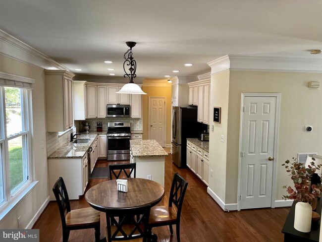 Foto del edificio - 46812 Backwater Dr