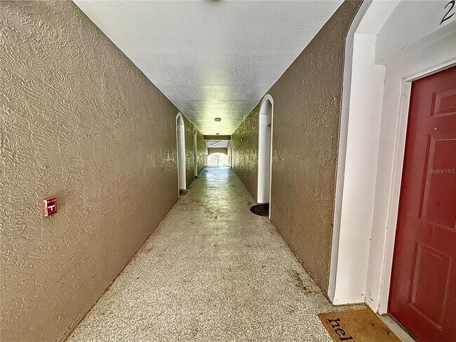 Foto del edificio - 7135 Yacht Basin Ave