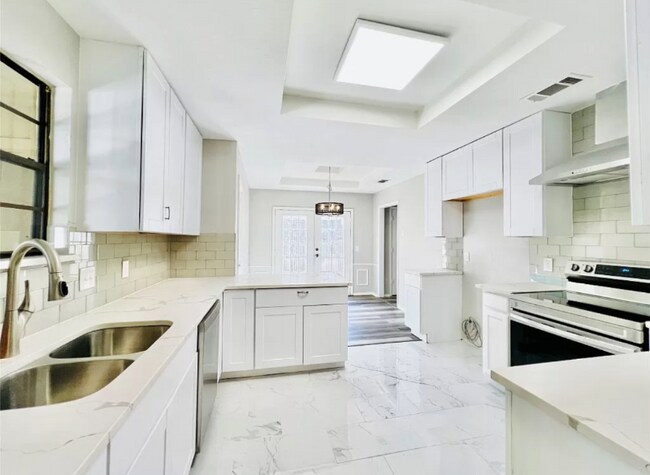 Foto del edificio - 802 E Concord Ln