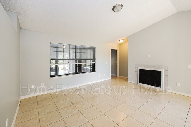 Building Photo - 209 Gerona Rd