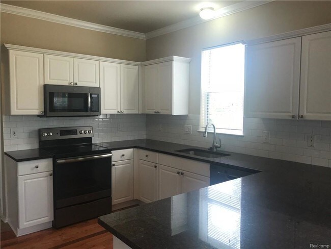 Building Photo - 22660 Trillium Dr