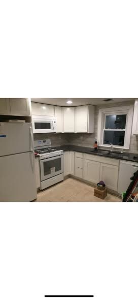 Kitchen - 144 Hamilton Ave