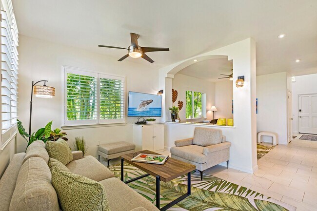 Foto del edificio - Experience Elevated Island Living in Waile...