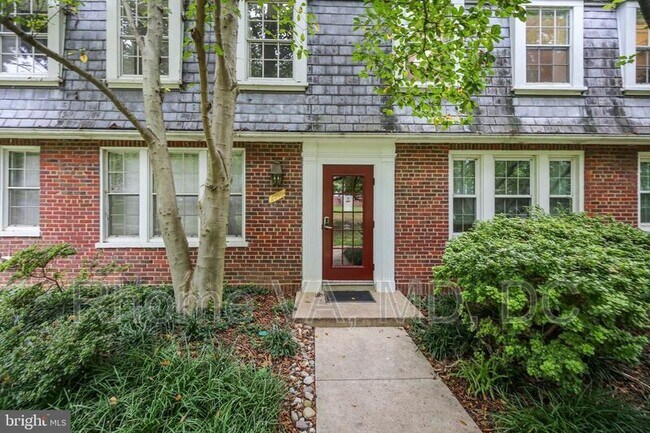 Building Photo - 2007 Key Blvd