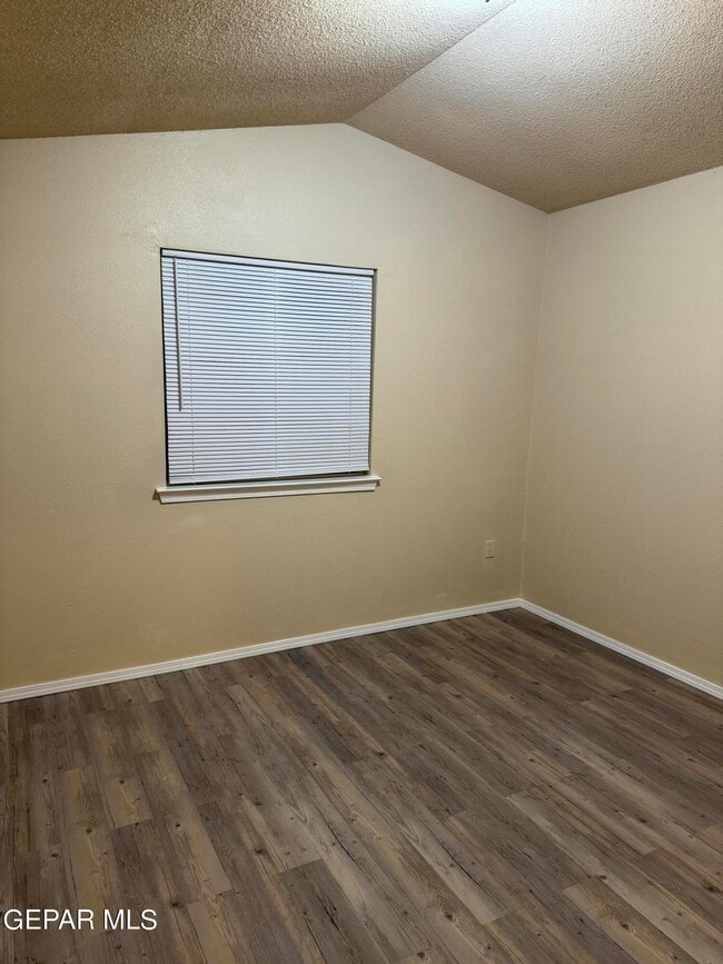 Building Photo - 4116 Tierra Bronce Dr