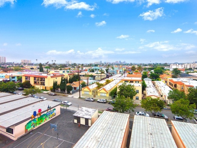 Aerial Photo - 431 Dawson Ave