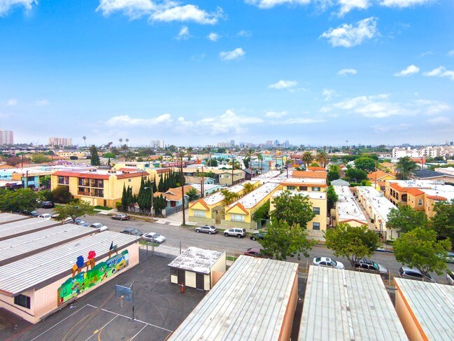 Foto aérea - 431 Dawson Ave