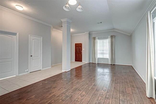 Building Photo - 1807 Hidden Breeze Dr