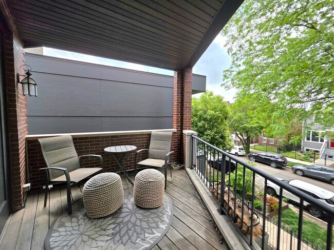 Foto del edificio - 1229 N Campbell Ave