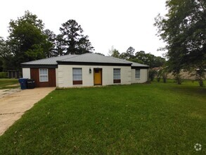 Building Photo - 413 Parkview Ave